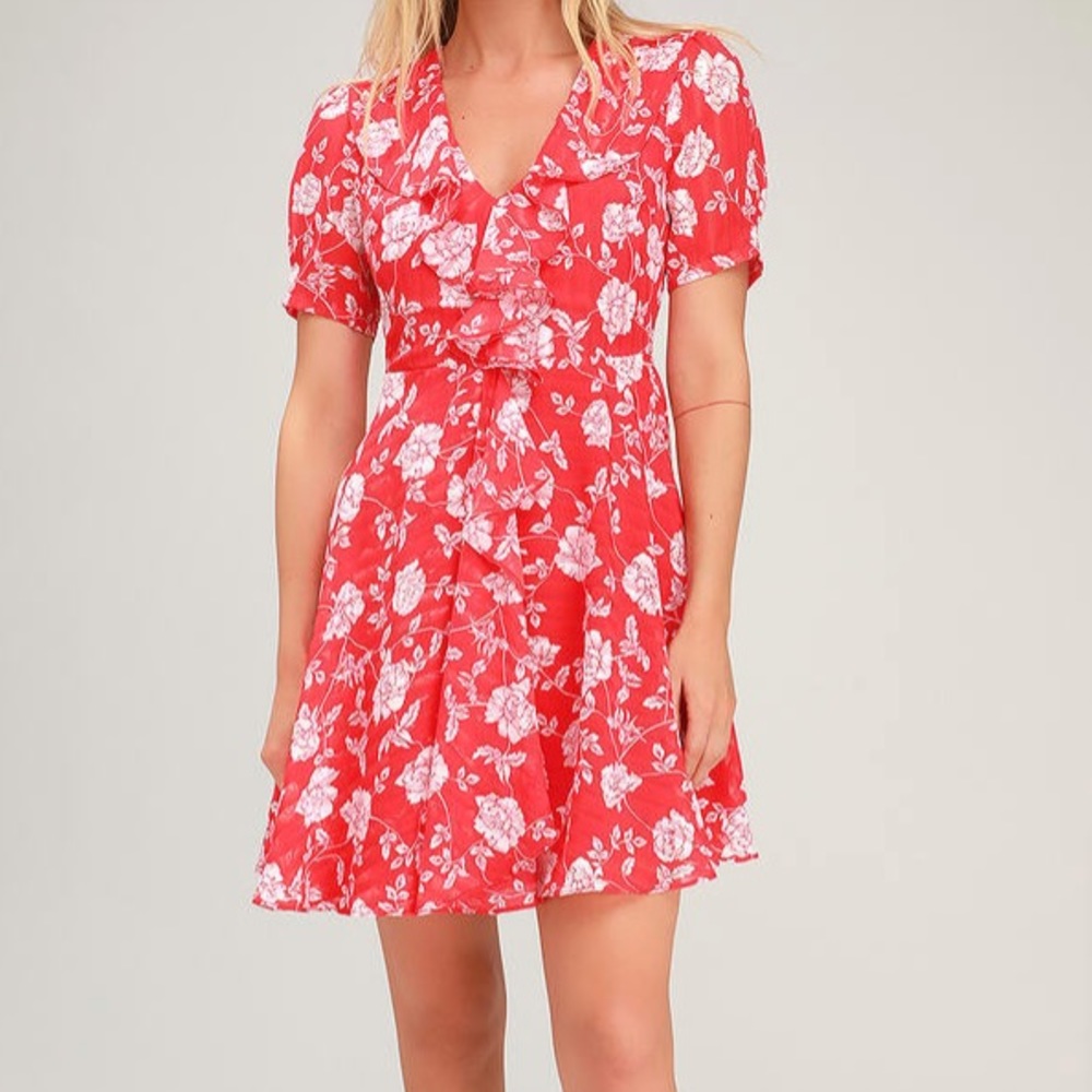 NWOT Lulus floral dress